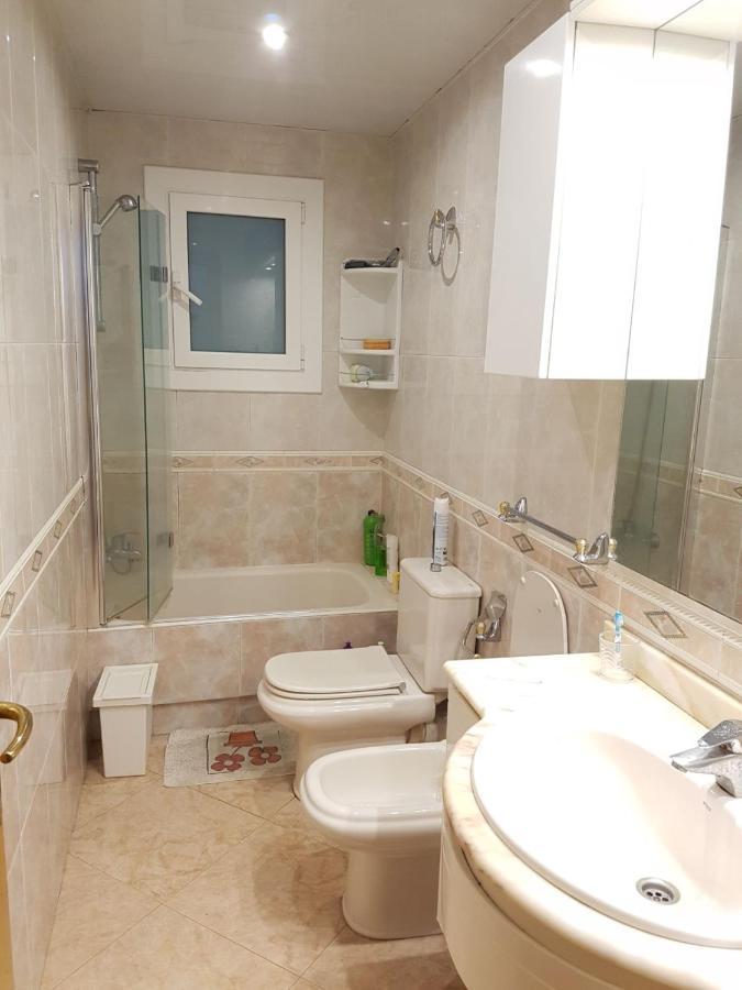 Habitacion En Piso Compartido Cerca Del Camp Nou L'Hospitalet de Llobregat Extérieur photo